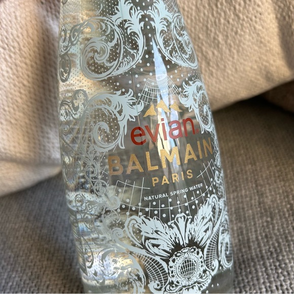 BALMAIN X EVIAN 2022 LIMITED EDITION 75CL GLASS BOTTLE unopened SET OF 2 - Picture 6 of 9
